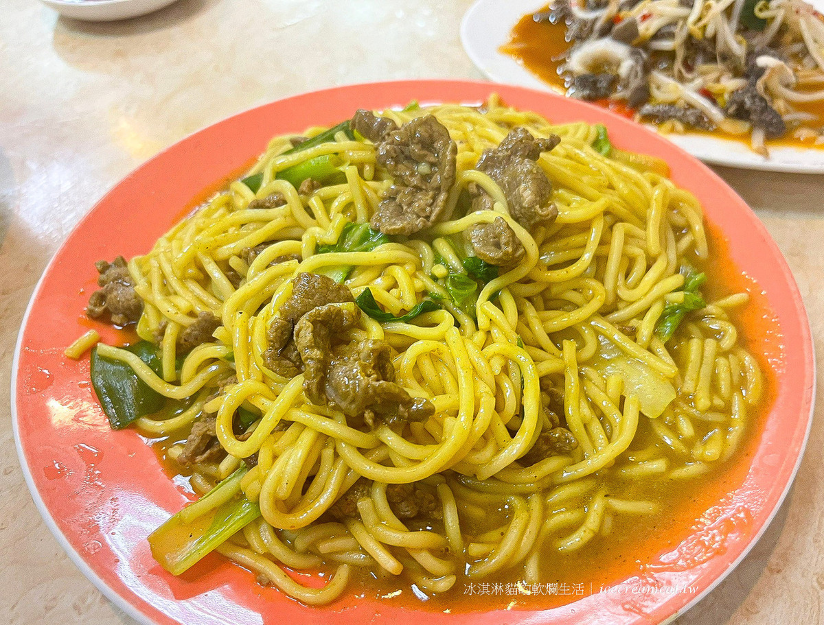 金春發牛肉店│百年老店牛肉麵～連郭台銘也愛吃的平價美食(菜單) @冰淇淋貓的軟爛生活