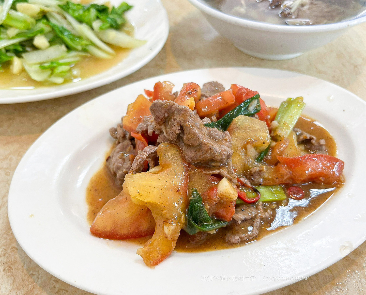 金春發牛肉店│百年老店牛肉麵～連郭台銘也愛吃的平價美食(菜單) @冰淇淋貓的軟爛生活