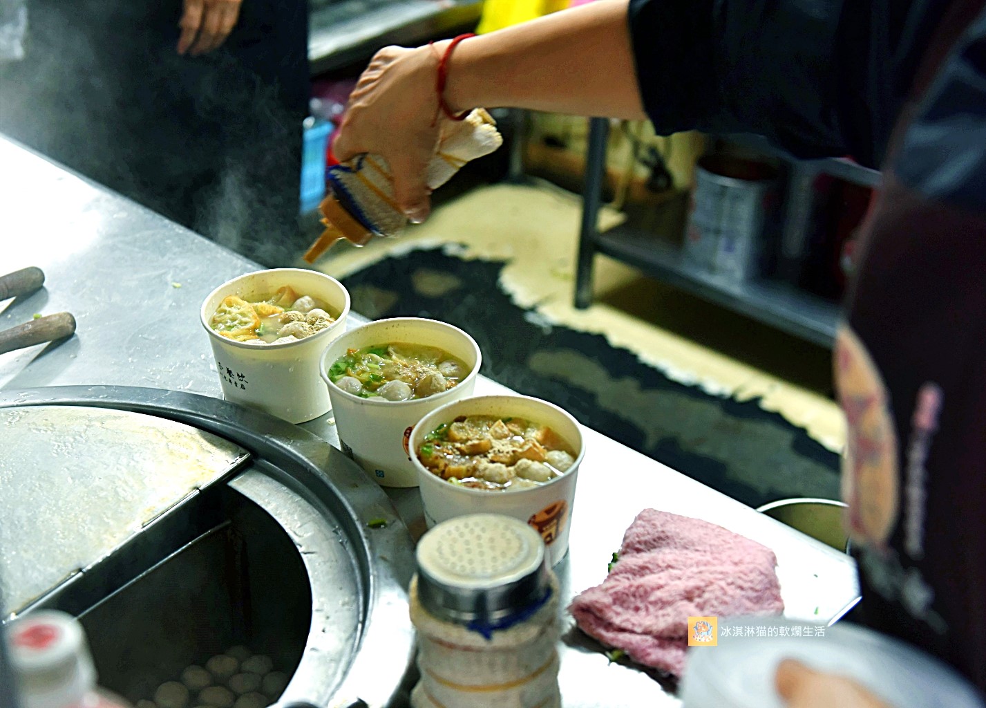 萬華美食｜一甲子餐飲米其林必比登推薦，焢肉飯和滷肉飯爆炸好吃！(有影片) @冰淇淋貓的軟爛生活
