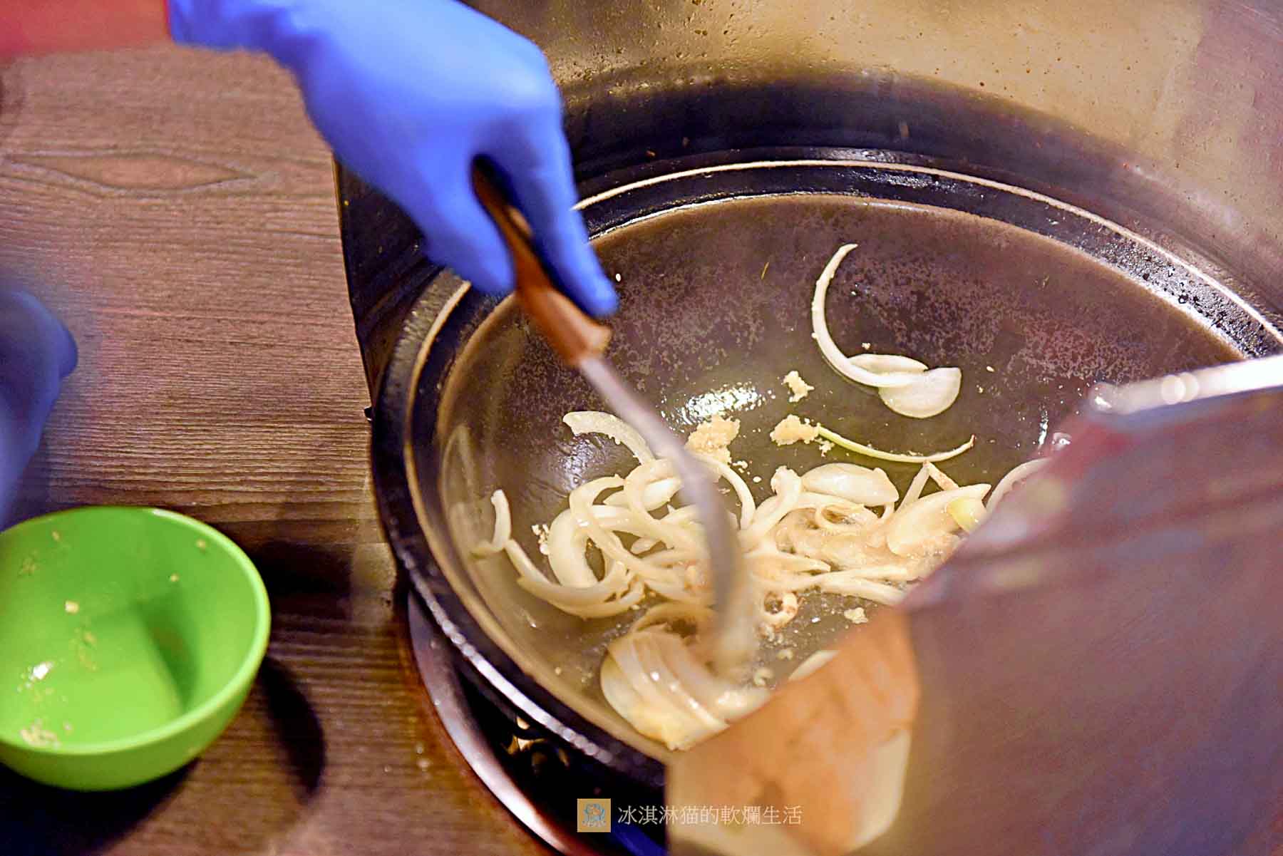 基隆美食｜義美石頭火鍋譽為基隆最強火鍋餐廳，基隆塔附近美食 @冰淇淋貓的軟爛生活