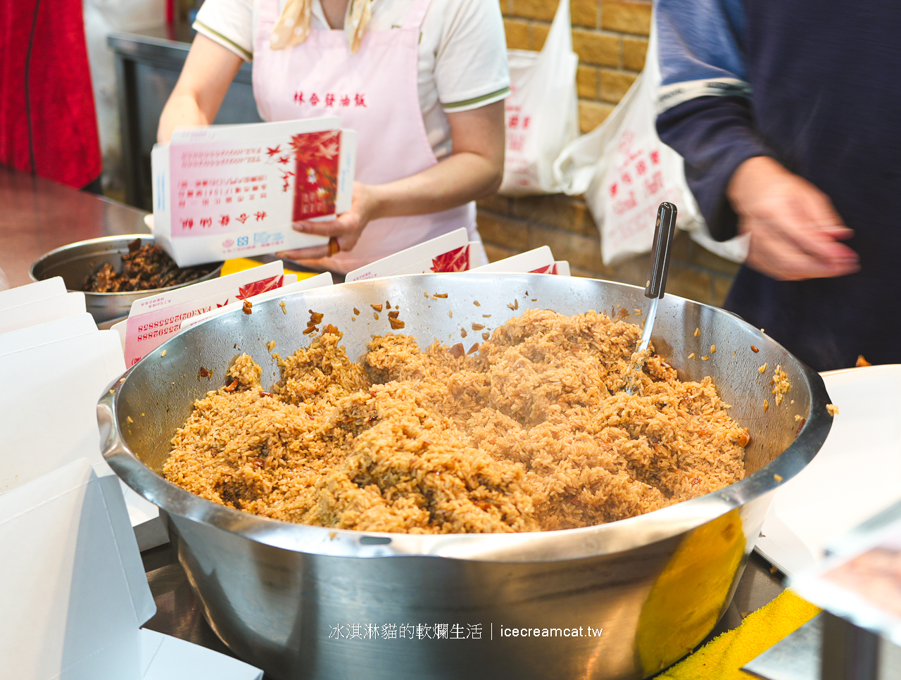 瑞芳美食｜林記福州胡椒餅隱藏瑞芳美食廣場的炭烤好味道！九份和不厭亭附近的美食 @冰淇淋貓的軟爛生活