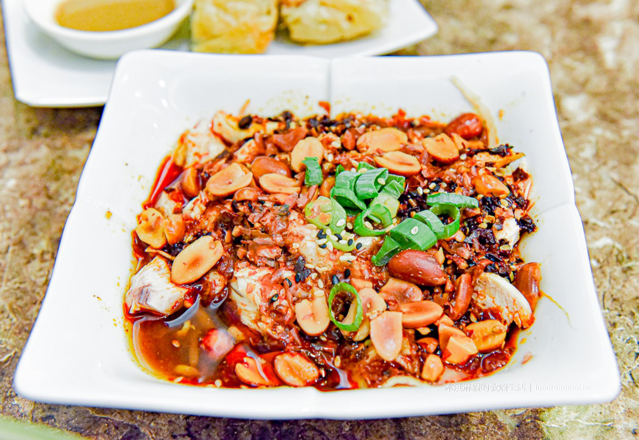 大安美食｜蔣記家薌麵牛肉乾拌麵熗鍋麵必點，曾在台北國際牛肉麵節獲得了米其林評鑑的美味度最高星級！ @冰淇淋貓的軟爛生活