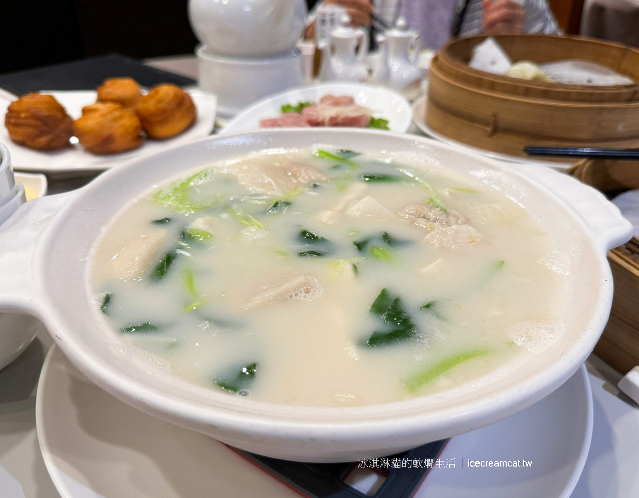 天母美食｜方家小館士林區第二個鼎泰豐，40年老字號上海菜合菜餐廳首選！(菜單)(有影片) @冰淇淋貓的軟爛生活