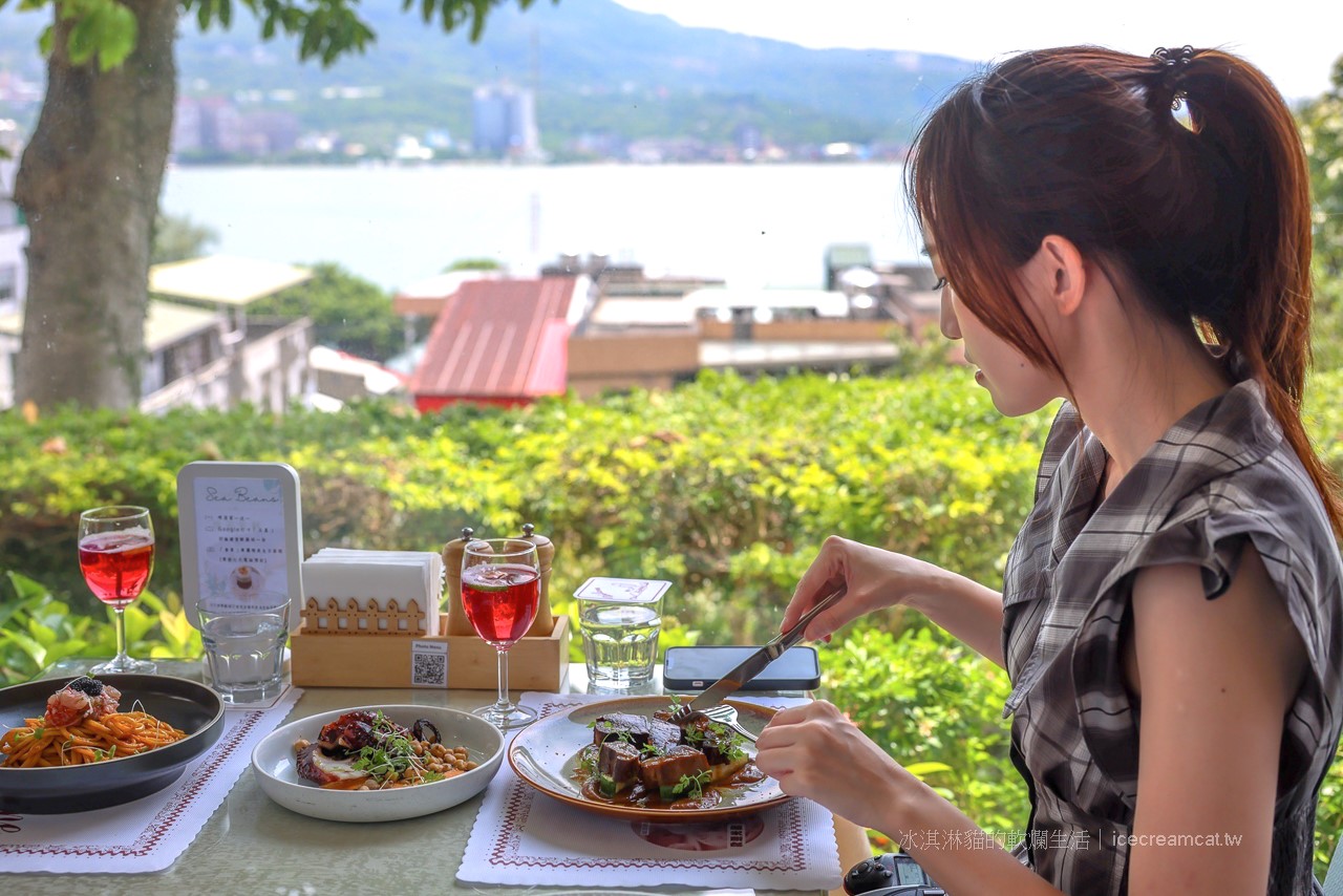 淡水美食｜海豆子花園餐廳夜景夕陽景觀餐廳，小白宮、巫登益美術館與多田榮吉故居旁(有影片) @冰淇淋貓的軟爛生活