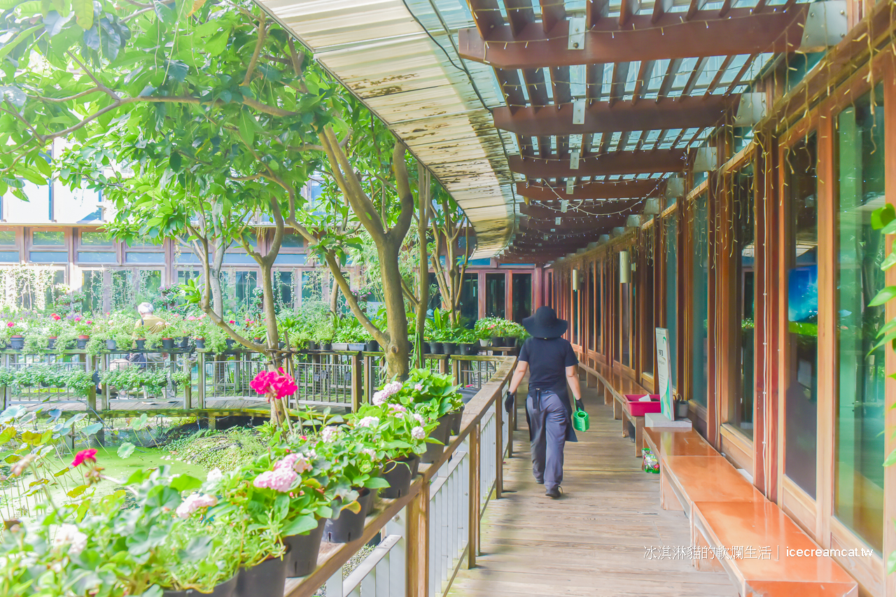 圓山美食景點｜天使生活館花博新生園區莫內花園般的咖啡廳！賞花喝茶只要150元 @冰淇淋貓的軟爛生活