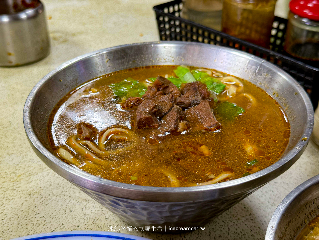 六張犁美食｜麗馥小吃大安區安居街眷村菜(菜單)推薦必點滷味及牛蛋湯組合 @冰淇淋貓的軟爛生活