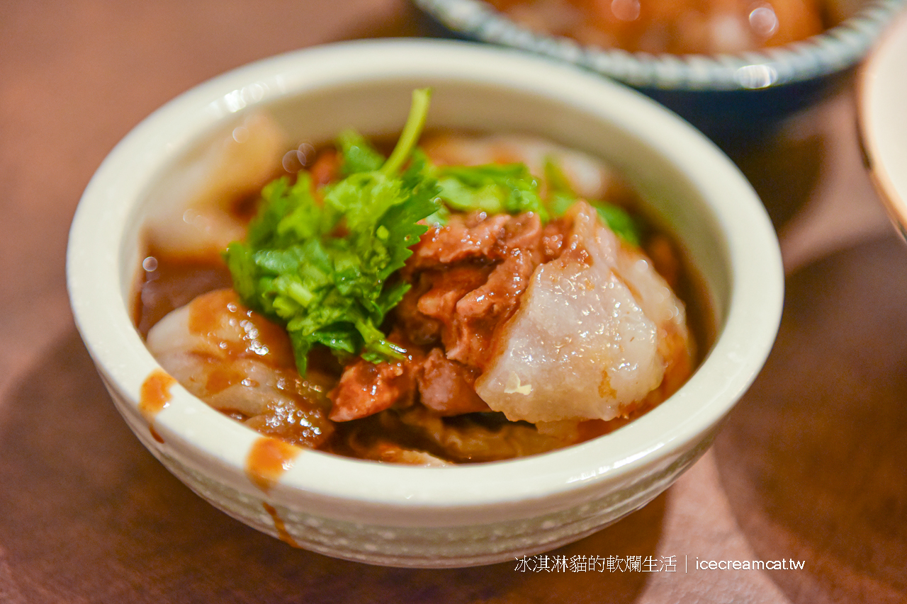 龍山寺美食｜萬華蘇家肉圓油粿(蘇來傳)(菜單)，台北芋粿肉圓推薦銅板美食在地70年小吃，全台唯一黑醬肉圓 @冰淇淋貓的軟爛生活