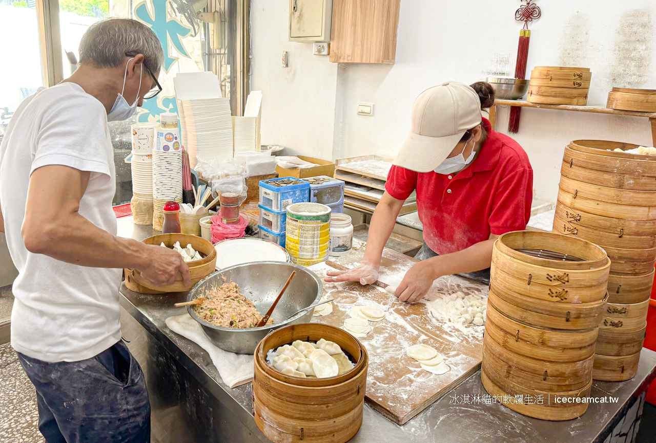 石牌美食｜石牌無名手工蛋餅，國際名廚江振誠愛吃的早餐(菜單) 花生湯必點，最佳組合蛋餅加熱米漿(有影片) @冰淇淋貓的軟爛生活