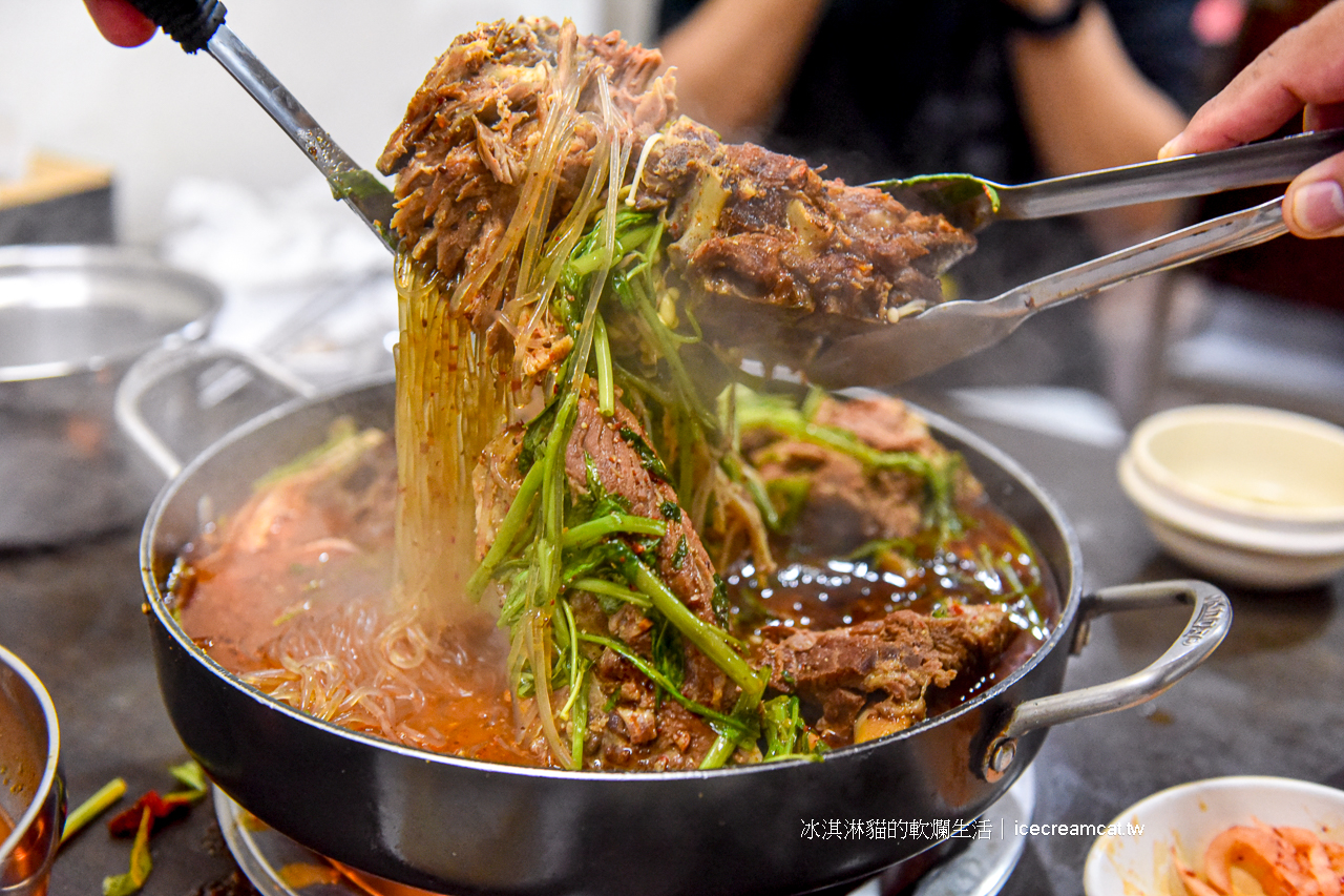 行天宮美食｜東輝韓食館訂位熱門的平價韓國烤肉馬鈴薯豬骨湯(菜單) @冰淇淋貓的軟爛生活