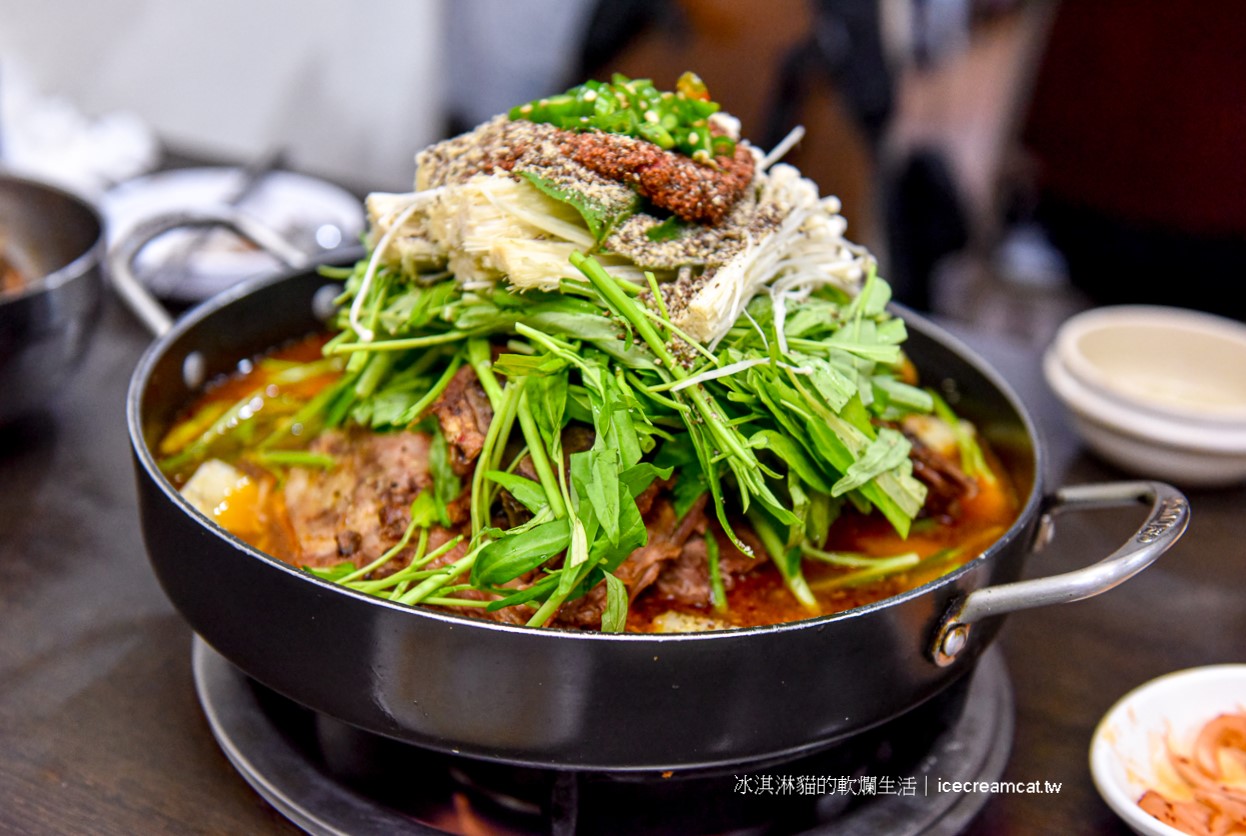 行天宮美食｜東輝韓食館訂位熱門的平價韓國烤肉馬鈴薯豬骨湯(菜單) @冰淇淋貓的軟爛生活