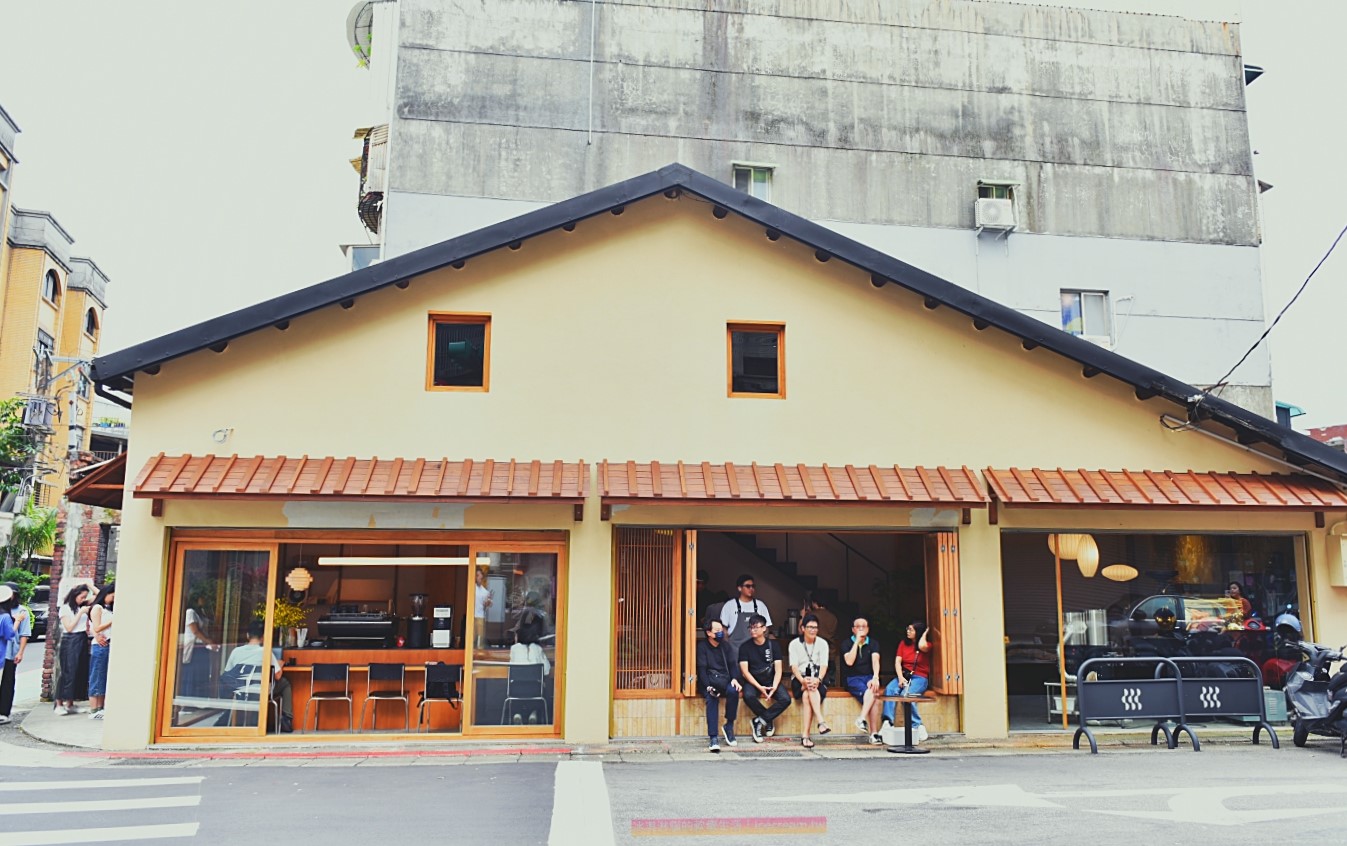 綠河咖啡二店｜南港展覽館附近新開幕的咖啡廳，小京都綠河南港店(菜單) @冰淇淋貓的軟爛生活