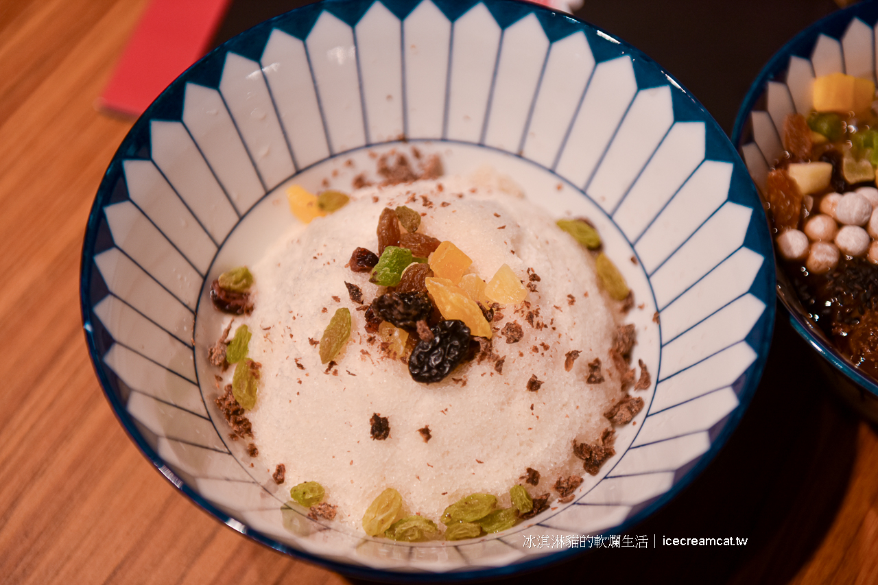 西門町美食｜ABV串串啤酒館宵夜餐廳/麻辣串串/重慶火鍋/賓士鍋(菜單) @冰淇淋貓的軟爛生活