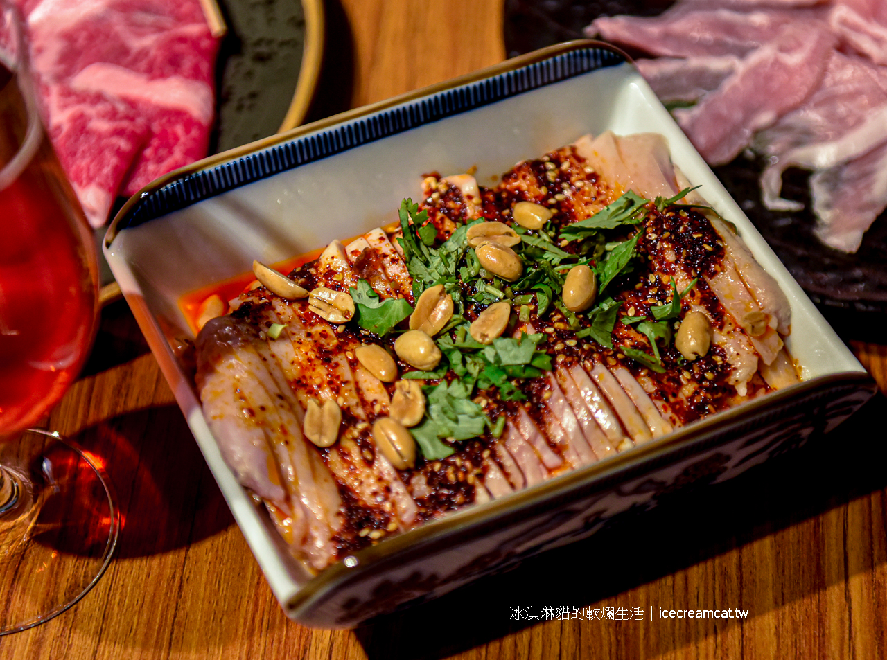 西門町美食｜ABV串串啤酒館宵夜餐廳/麻辣串串/重慶火鍋/賓士鍋(菜單) @冰淇淋貓的軟爛生活