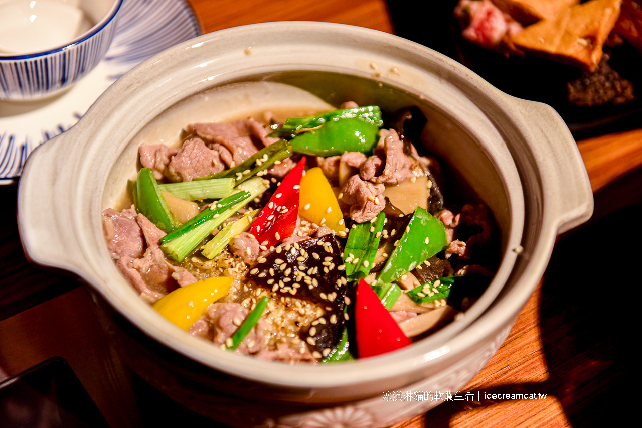 西門町美食｜ABV串串啤酒館宵夜餐廳/麻辣串串/重慶火鍋/賓士鍋(菜單) @冰淇淋貓的軟爛生活