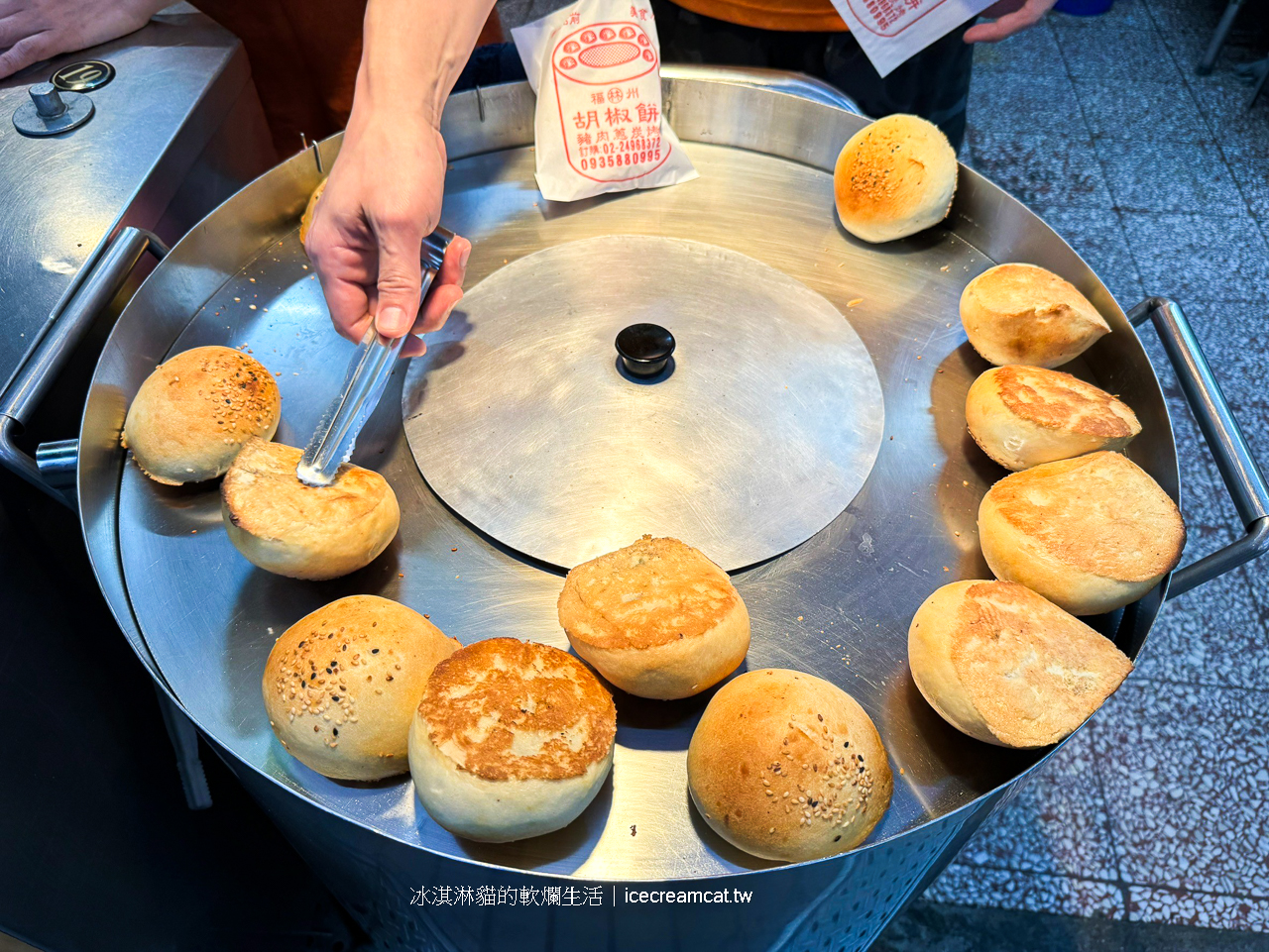 瑞芳美食｜林記福州胡椒餅隱藏瑞芳美食廣場的炭烤好味道！九份和不厭亭附近的美食 @冰淇淋貓的軟爛生活