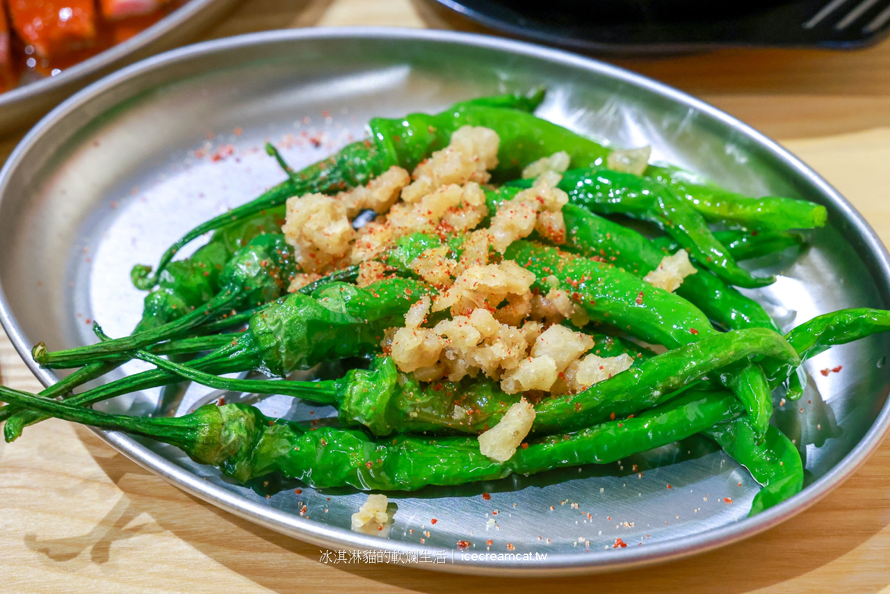 大安美食｜SOME SOME餐廳韓式烤肉，台北韓式小菜自助吃到飽 @冰淇淋貓的軟爛生活