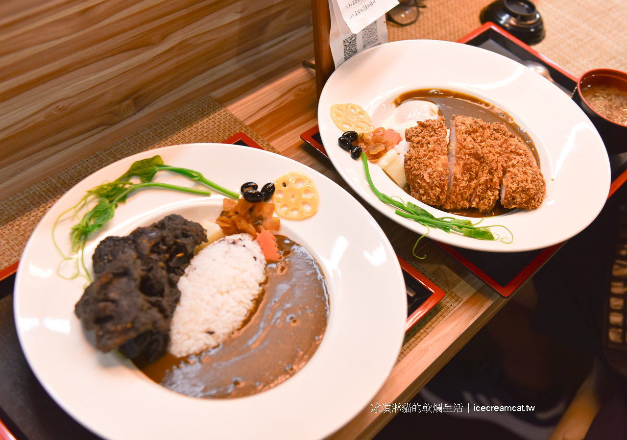 小巨蛋美食｜雲の咖哩屋育達高中附近咖哩平價便當，厚切豬排咖哩飯份量大又便宜！ @冰淇淋貓的軟爛生活