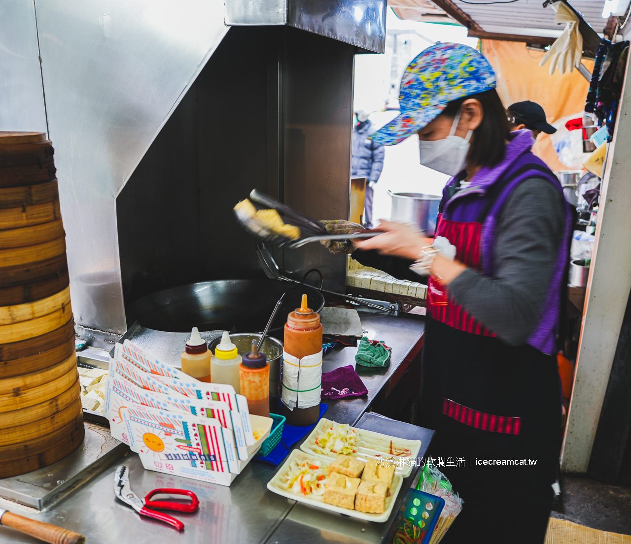 宜蘭美食｜財記臭豆腐在羅東夜市附近的必吃小吃，一次吃４種臭豆腐口味 @冰淇淋貓的軟爛生活