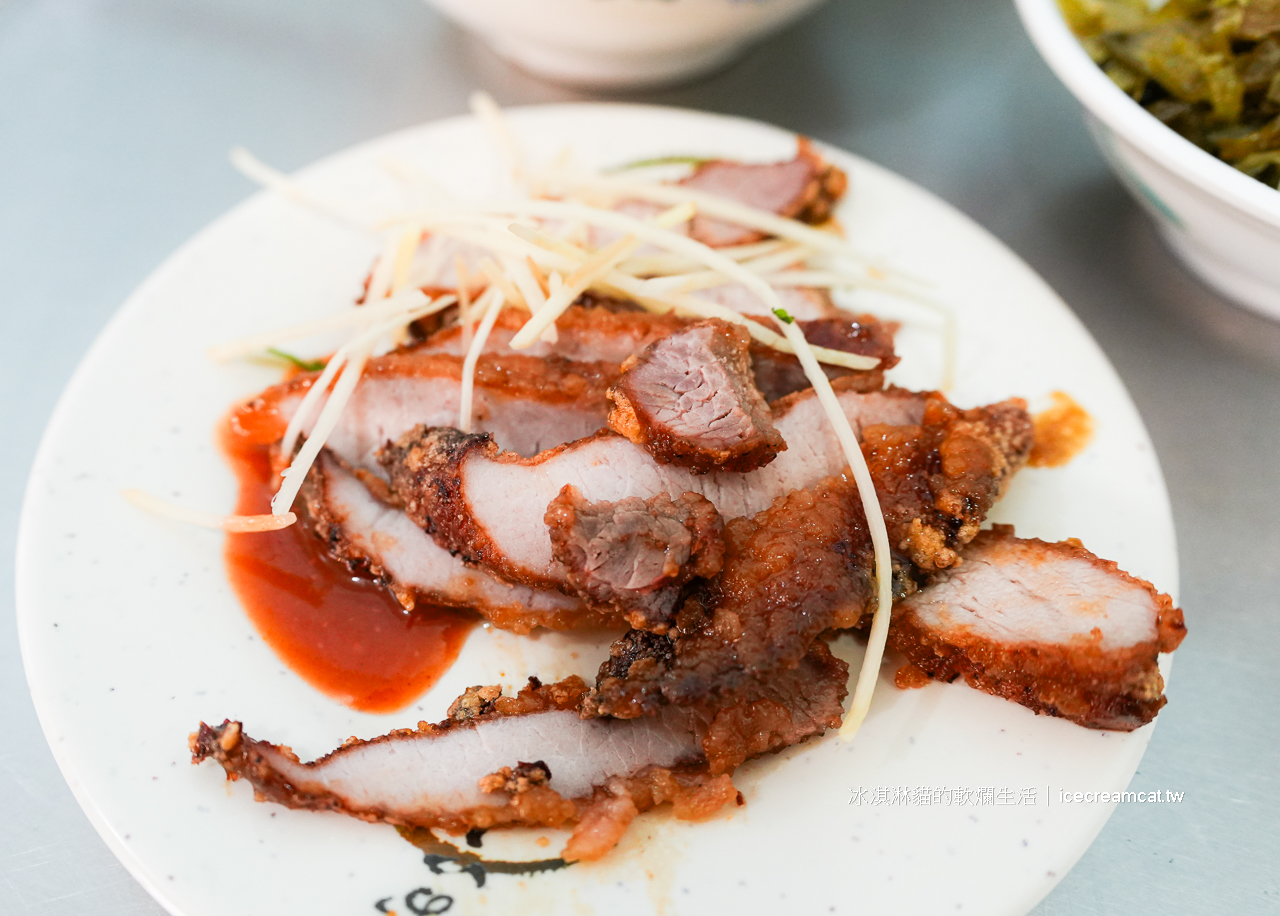 雙連美食｜香滿園台北酸菜滷肉飯推薦馬偕醫院附近美食，金針肉羹湯也是必點 @冰淇淋貓的軟爛生活