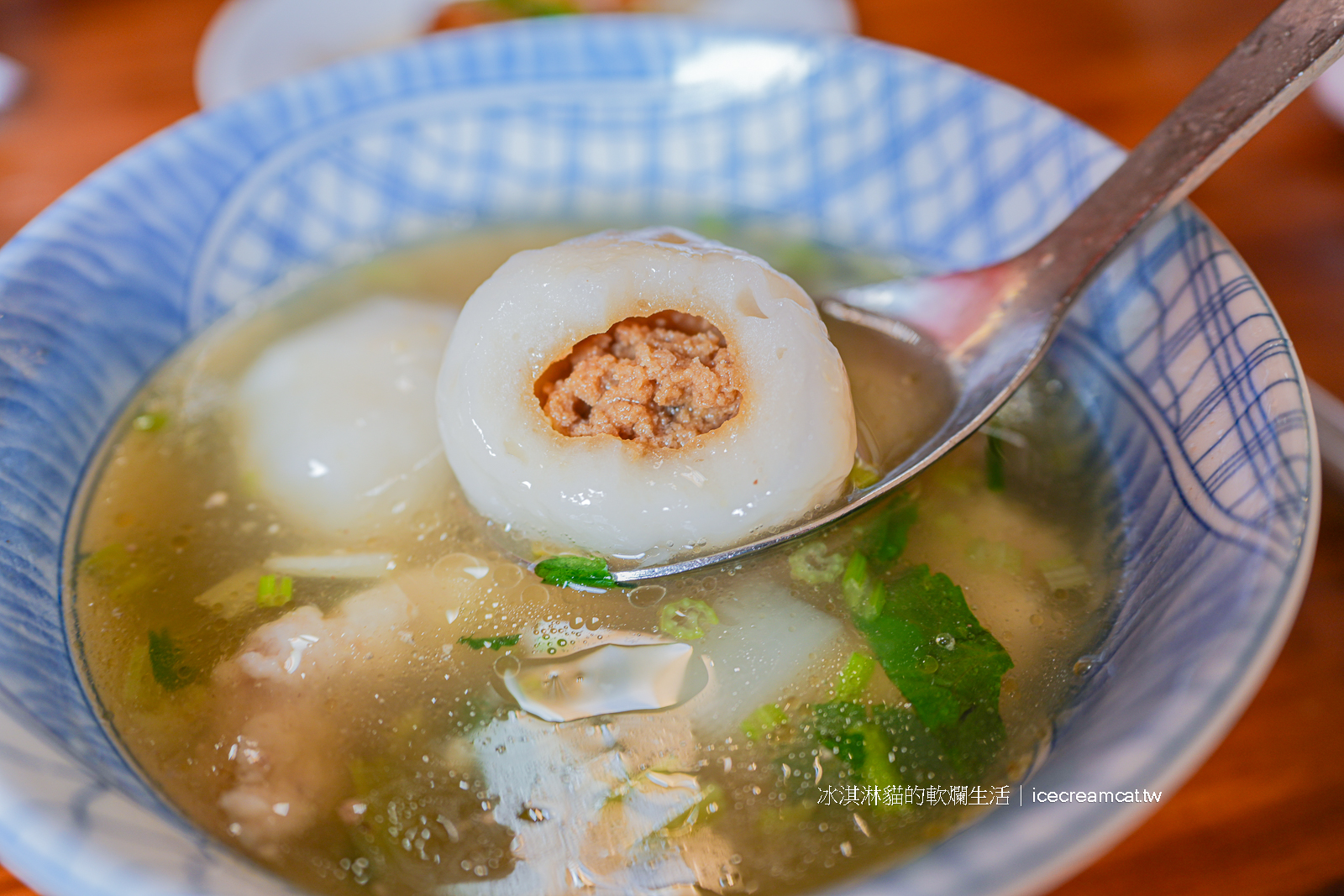 大稻埕美食｜老阿伯胖魷焿迪化街必買魷魚羹，飄香超過一甲子(菜單) @冰淇淋貓的軟爛生活