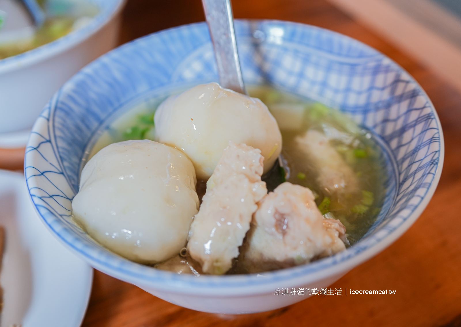 大稻埕美食｜老阿伯胖魷焿迪化街必買魷魚羹，飄香超過一甲子(菜單) @冰淇淋貓的軟爛生活