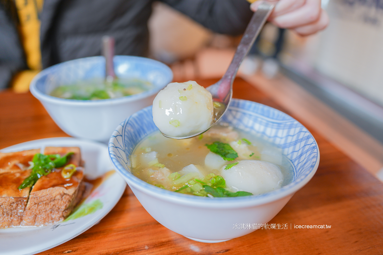 大稻埕美食｜老阿伯胖魷焿迪化街必買魷魚羹，飄香超過一甲子(菜單) @冰淇淋貓的軟爛生活