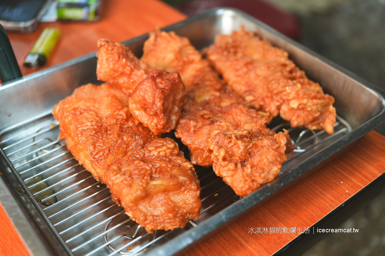 大稻埕美食｜阿角紅燒肉劉美麗大橋頭市場美食，被冠以台北最強紅燒肉的封號！ @冰淇淋貓的軟爛生活