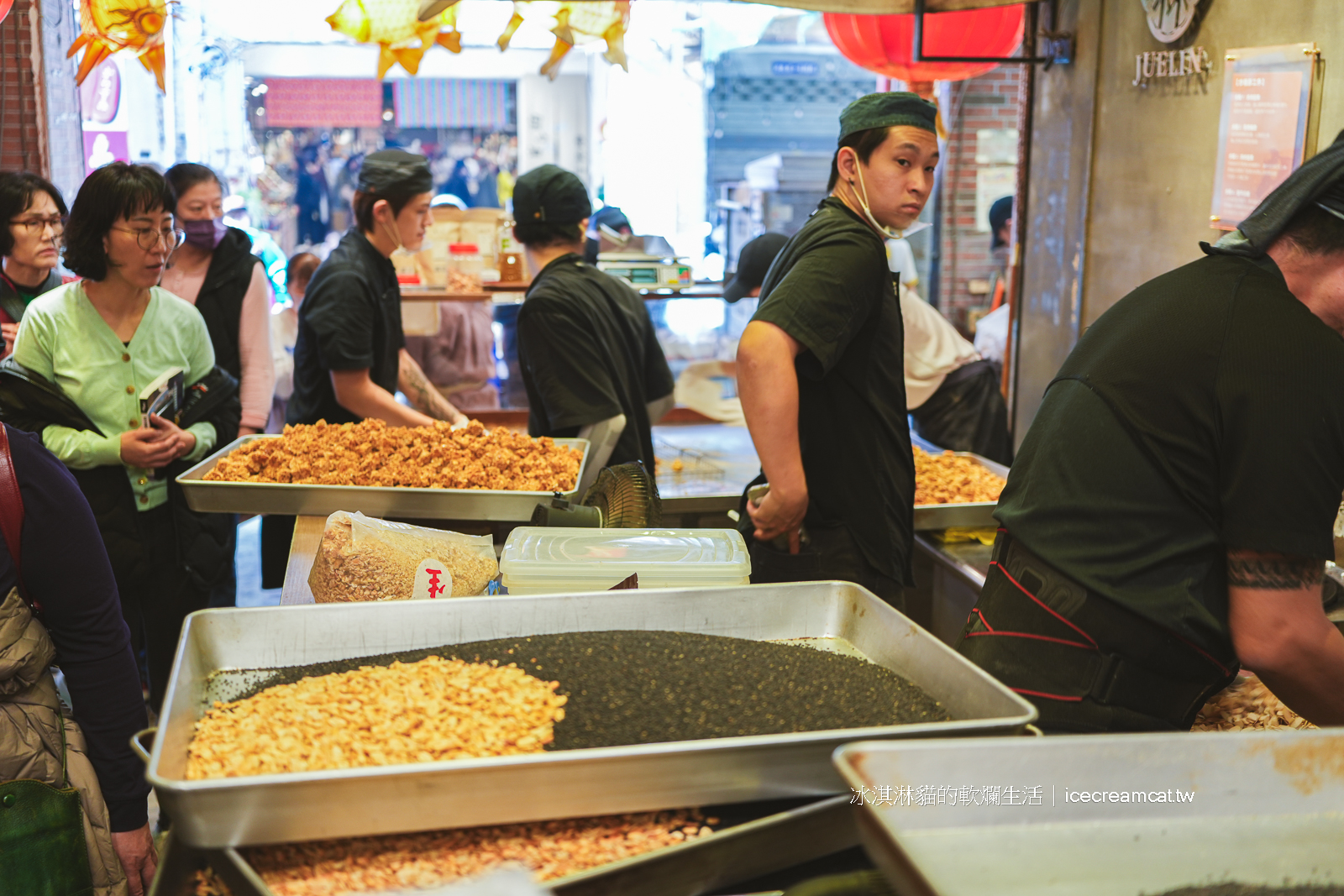 大稻埕美食｜爵林堅果坊迪化街必買現做的杏仁酥及花生酥，台北伴手禮推薦 @冰淇淋貓的軟爛生活