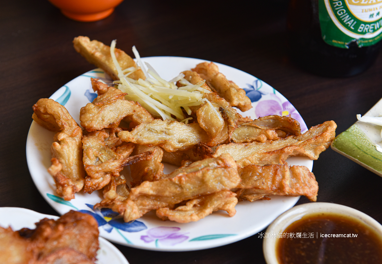 基隆美食｜三姐妹餐飲店基隆宵夜必吃，俗又大碗的人氣海鮮熱炒店(菜單) @冰淇淋貓的軟爛生活