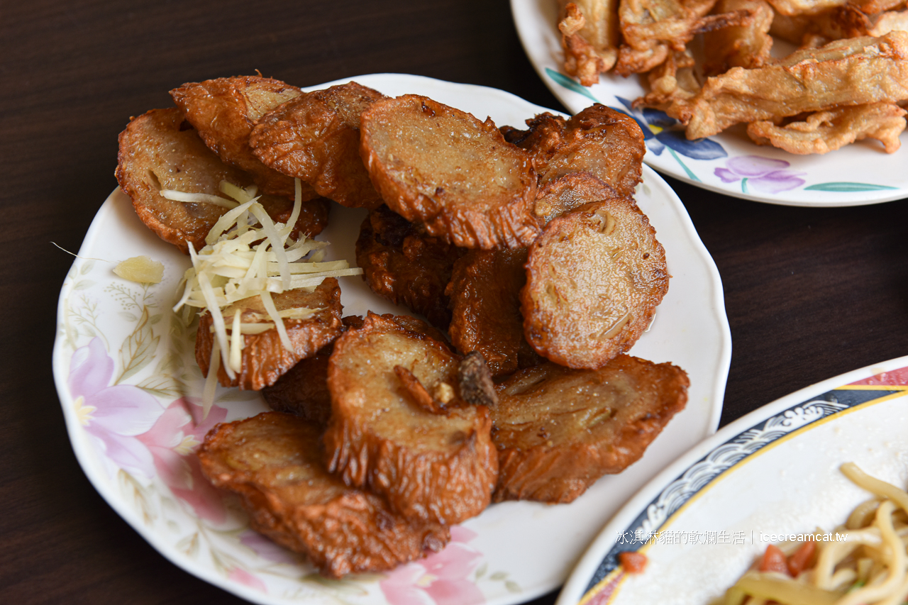 基隆美食｜三姐妹餐飲店基隆宵夜必吃，俗又大碗的人氣海鮮熱炒店(菜單) @冰淇淋貓的軟爛生活