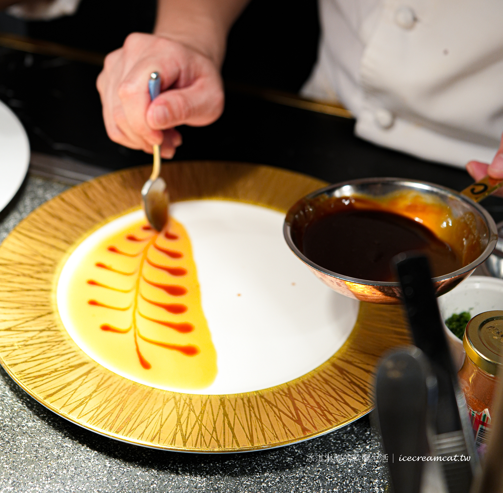 中山國小美食｜巴賽麗廳亞都麗緻飯店台北法式約會餐廳推薦 La Brasserie羅西尼牛排與法式舒芙蕾 @冰淇淋貓的軟爛生活