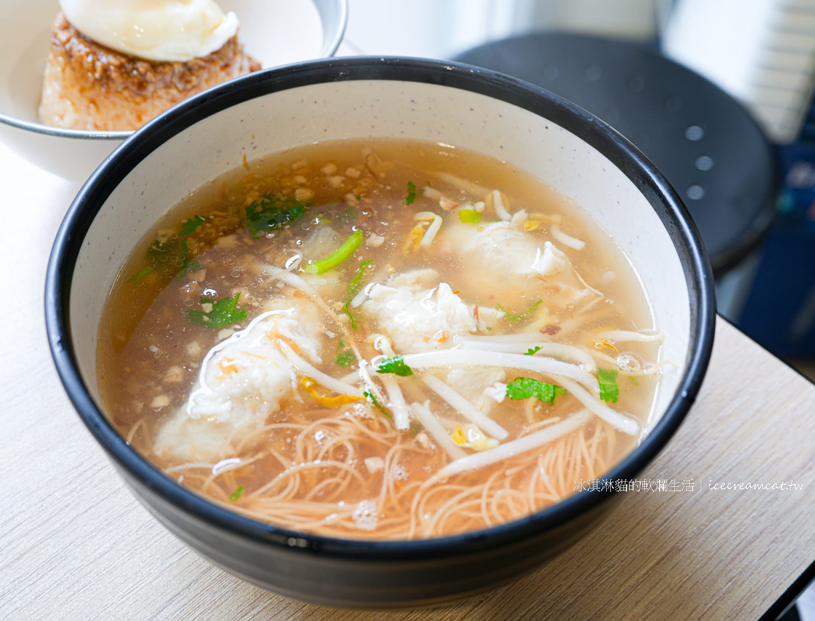 江子翠美食｜板橋祖傳筒仔米糕搬家到懷德街183號，飄香超過40年的板橋小吃 @冰淇淋貓的軟爛生活