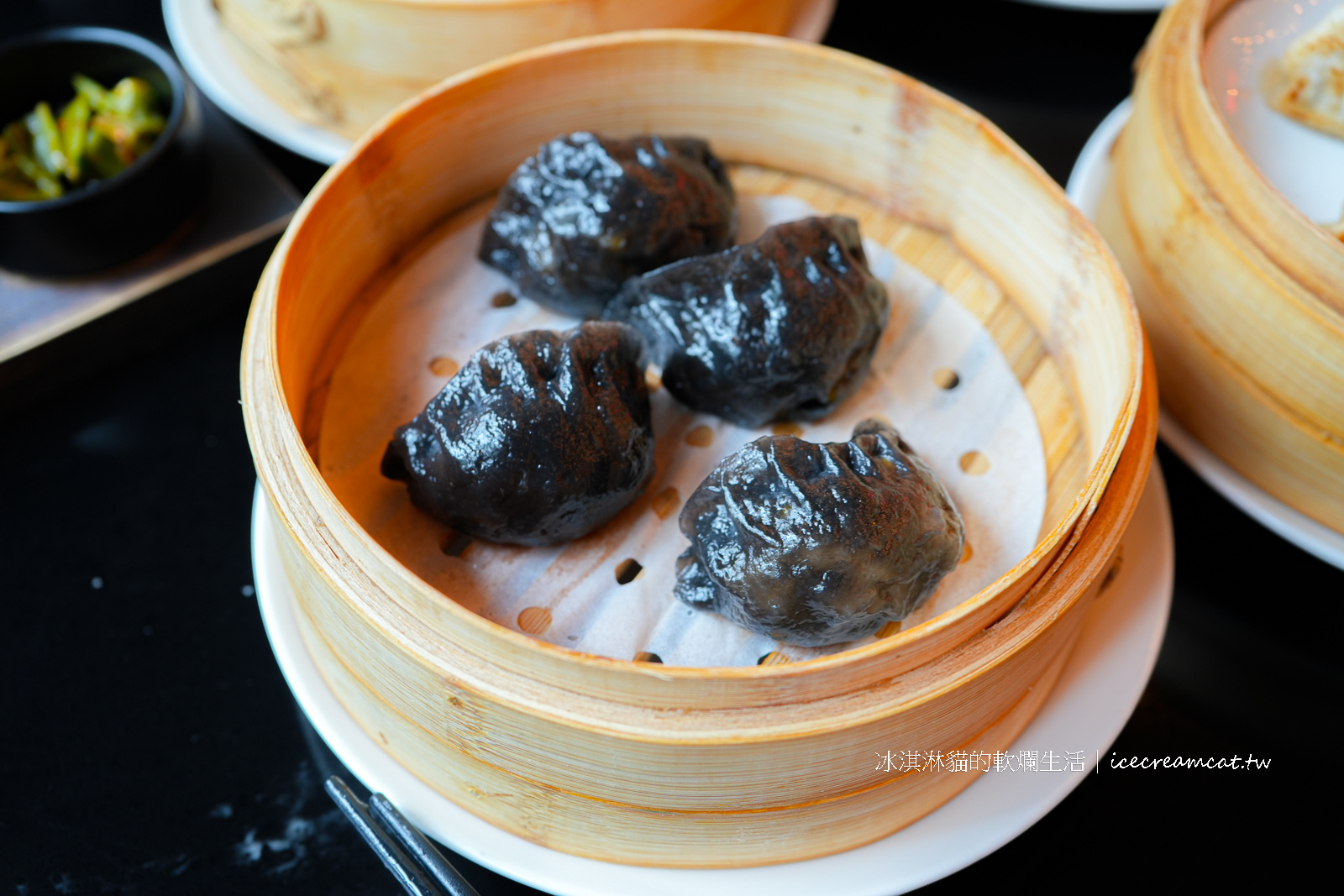 首爾美食｜黑白大廚甜蜜蜜韓國餐廳必吃麻辣奶油蝦，港式甜點女王鄭智善 @冰淇淋貓的軟爛生活