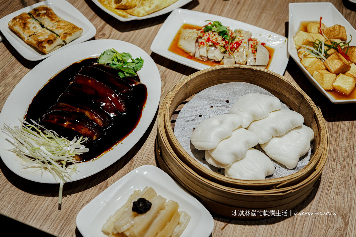 古亭美食｜泰和樓源自山東小館 菜單必點酸菜白肉鍋，中正紀念堂附近美食 @冰淇淋貓的軟爛生活