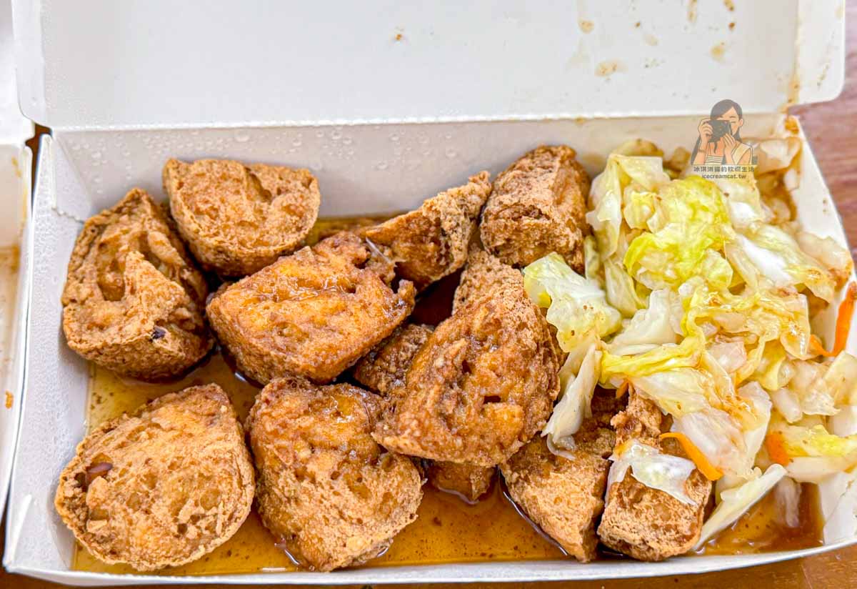 石牌美食｜西安街涼麵臭豆腐北投小吃，必點蛋捲和獅子頭臭豆腐(素食可) @冰淇淋貓的軟爛生活