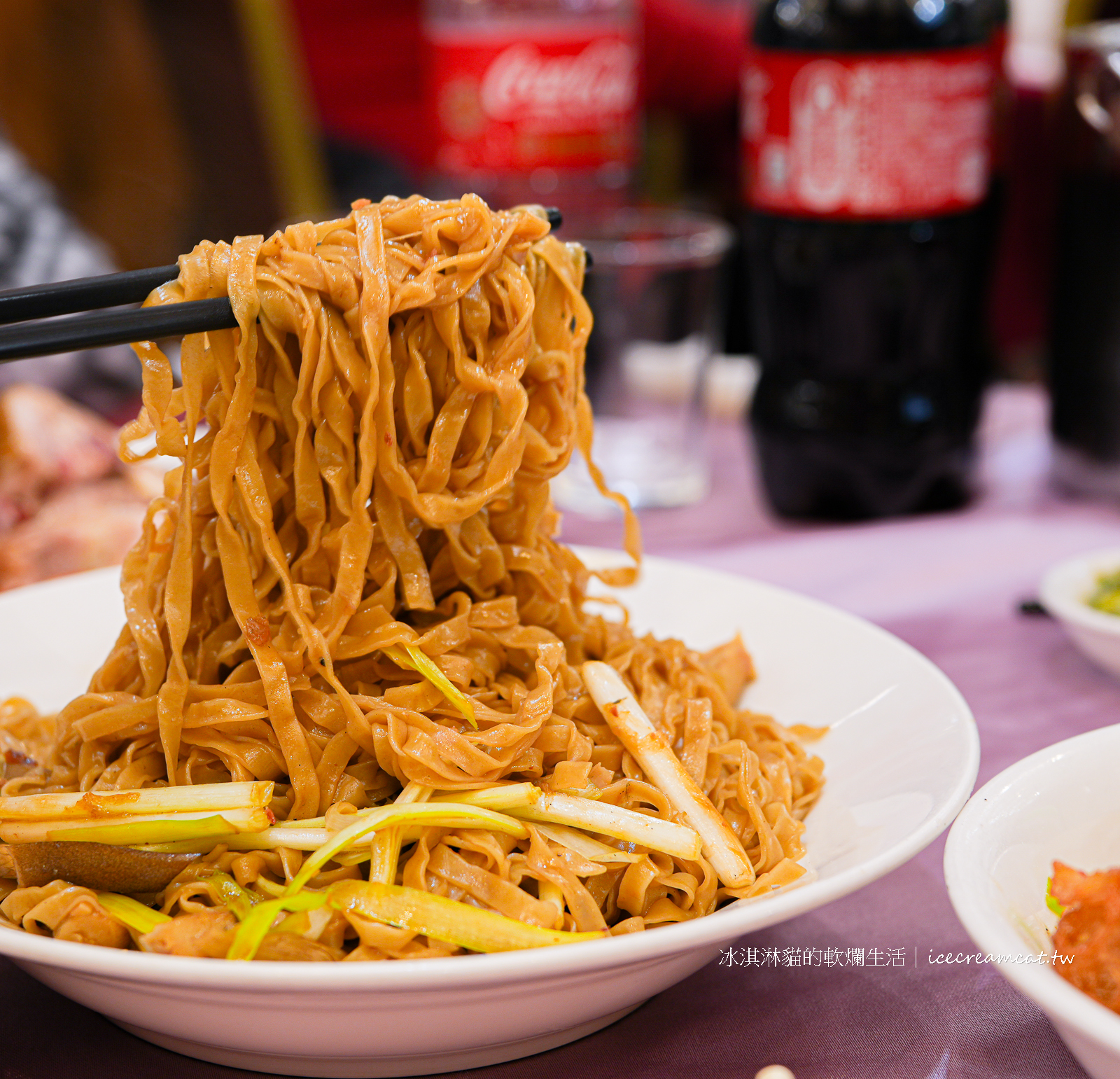 忠孝復興美食｜粵香園必點煲仔飯與港式燒臘，老字號台北港式餐廳推薦 @冰淇淋貓的軟爛生活