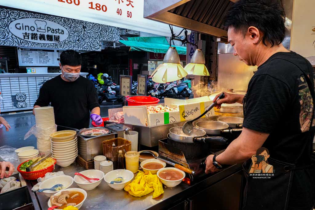 【永春美食】施家麻油腰花清爽不膩口老字號,菜單必點麻油腰花 @冰淇淋貓的軟爛生活 【永春美食】施家麻油腰花清爽不膩口老字號,菜單必點麻油腰花 @冰淇淋貓的軟爛生活