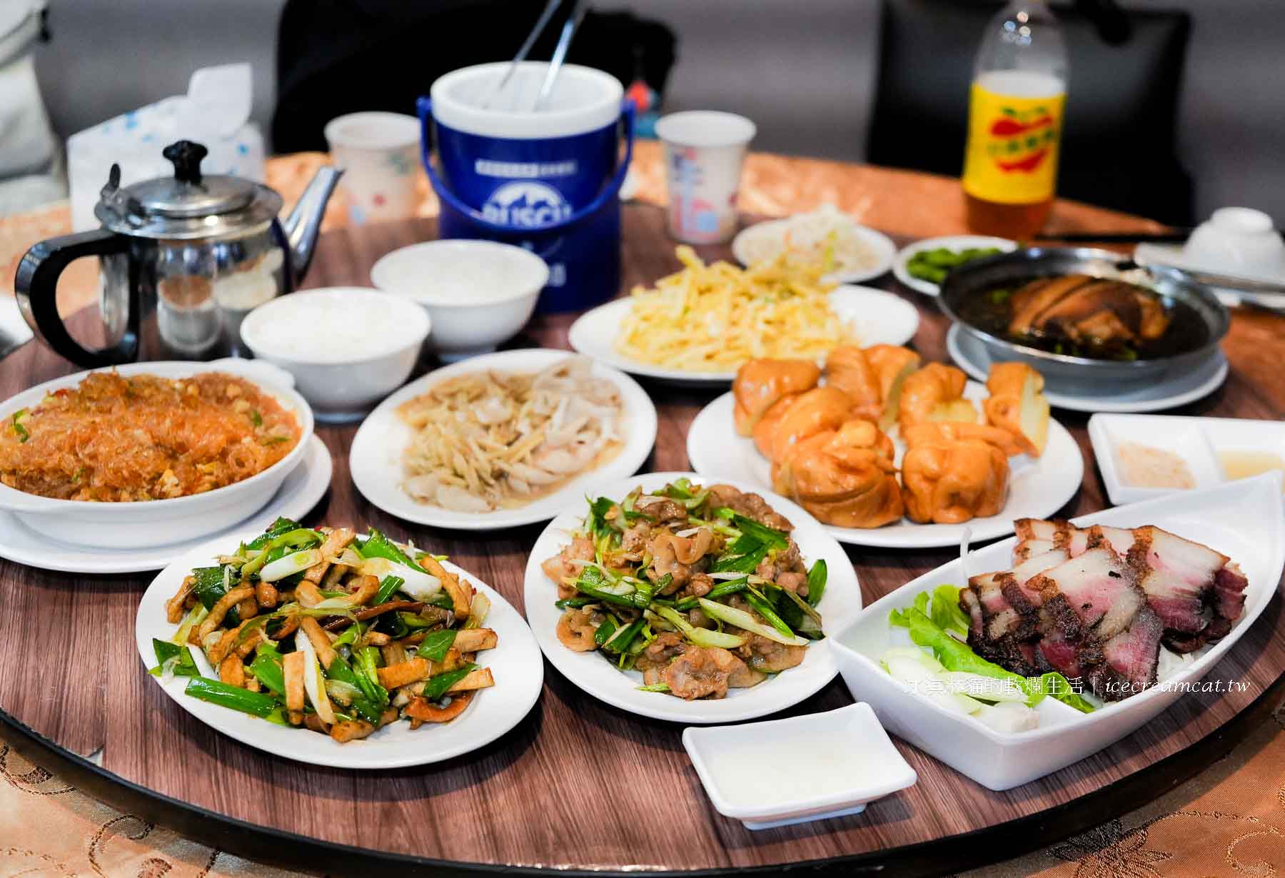 【台北美食】金山客家小館菜單必點客家鹹豬肉，芝山站客家合菜推薦 @冰淇淋貓的軟爛生活