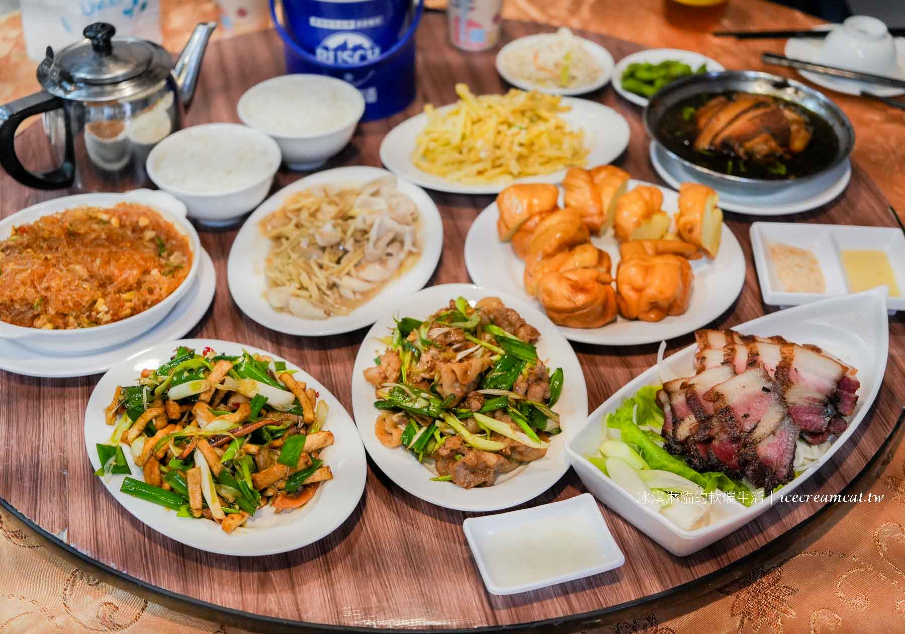 【台北美食】金山客家小館菜單必點客家鹹豬肉，芝山站客家合菜推薦 @冰淇淋貓的軟爛生活