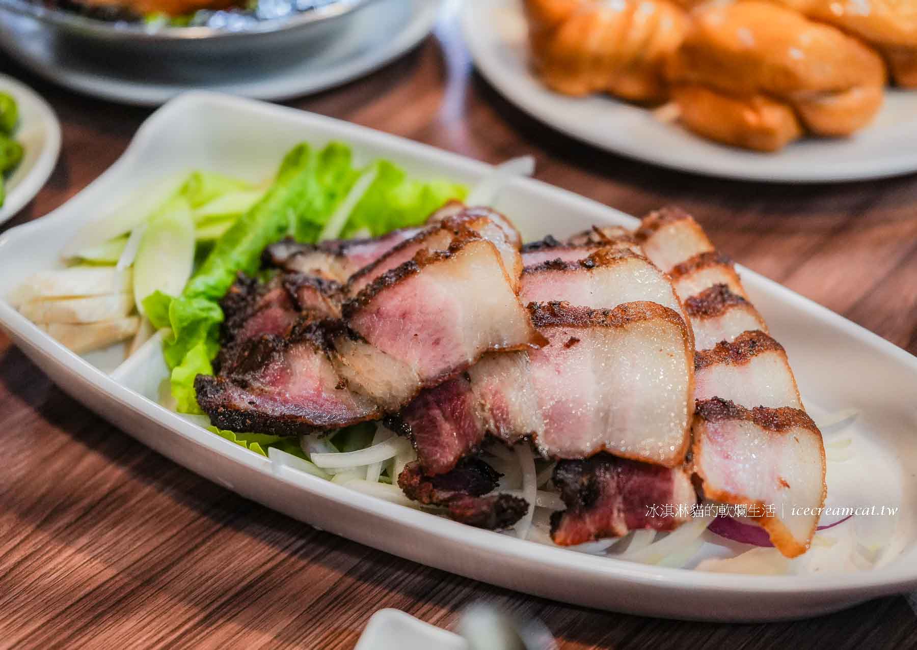 【台北美食】金山客家小館菜單必點客家鹹豬肉，芝山站客家合菜推薦 @冰淇淋貓的軟爛生活