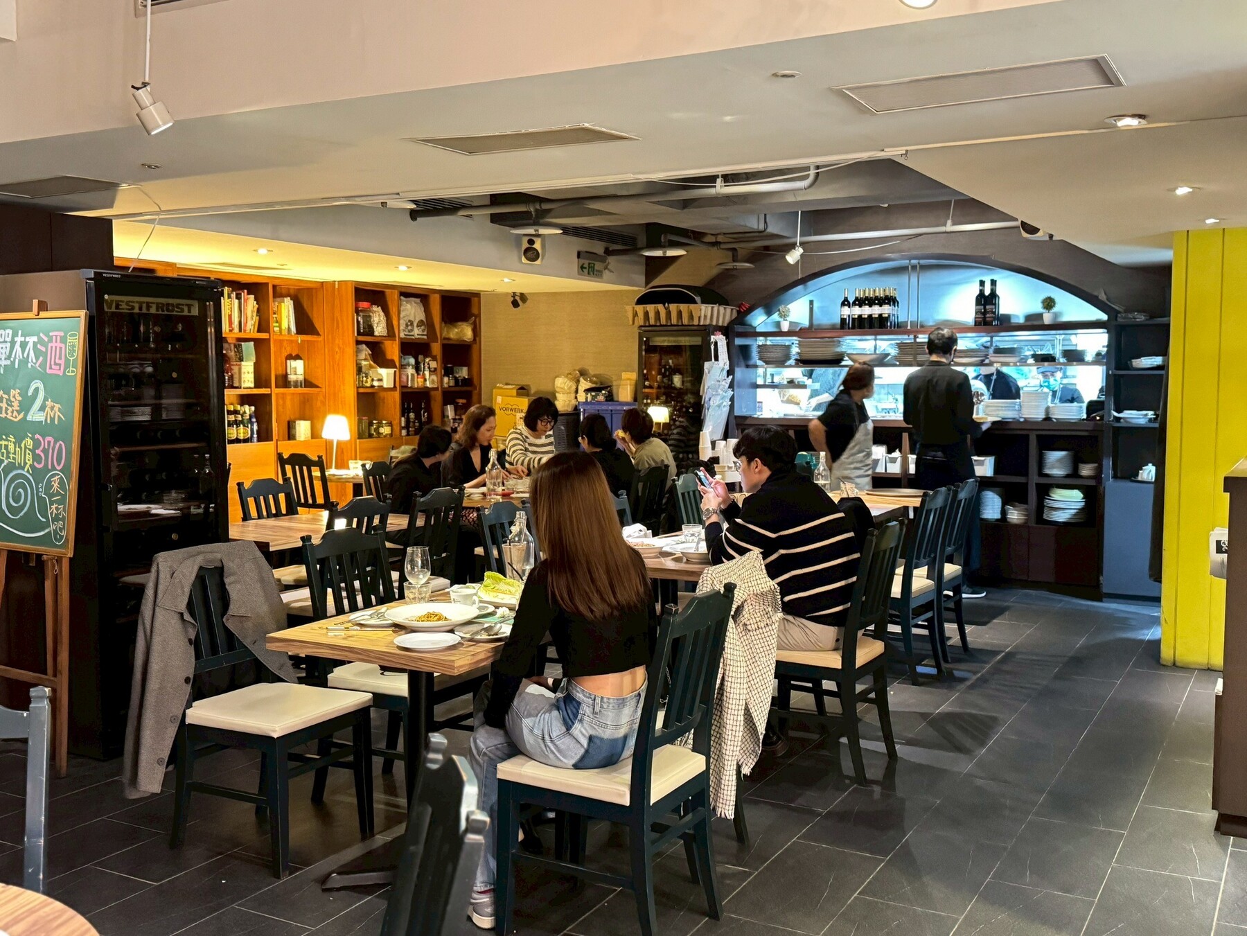 【台北忠孝敦化】Solo Pasta義大利餐廳 菜單必點巴薩醋鴨胸麵，大安區美食 @冰淇淋貓的軟爛生活