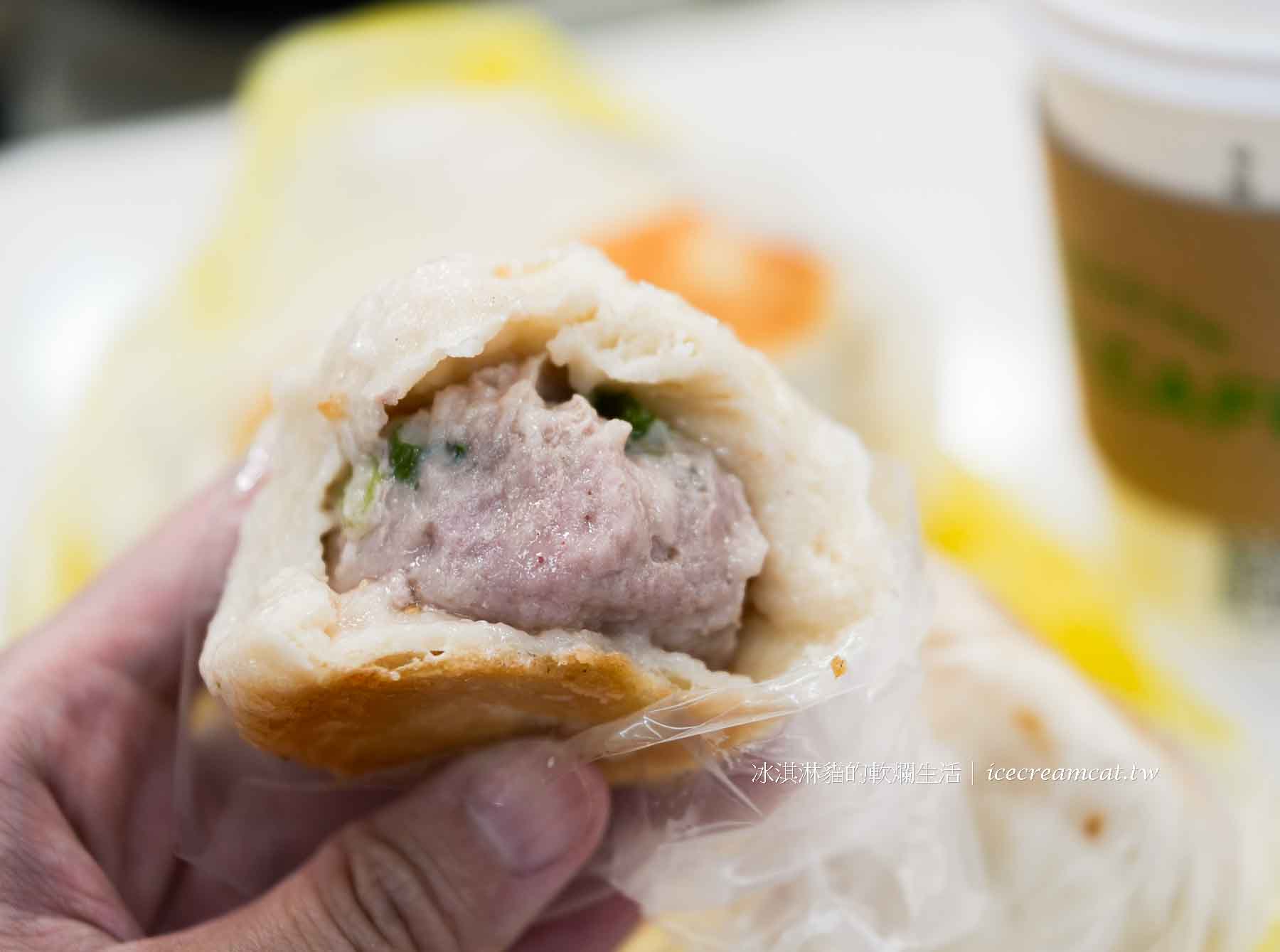 【士林夜市美食 】鍾家原上海生煎包米其林必比登推薦，台北30年生煎包 @冰淇淋貓的軟爛生活