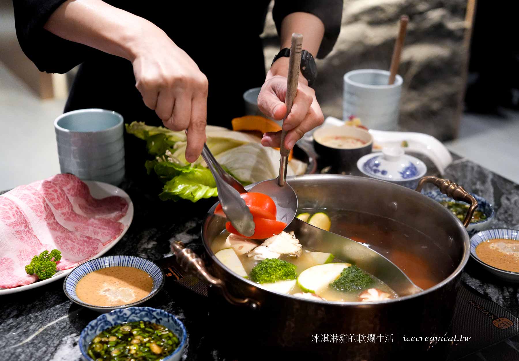 【大安火鍋】二本松涮涮屋 火鍋界的愛馬仕 北海道活體松葉蟹四吃專門店 寵物友善餐廳 @冰淇淋貓的軟爛生活