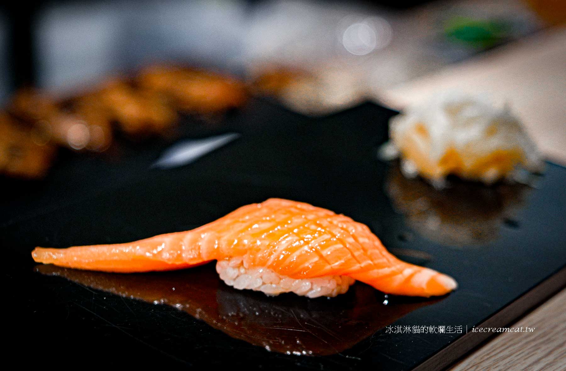 【宏洋酢壽司】台北大同區平價壽司無菜單料理，用千元品嚐職人的極致一口 @冰淇淋貓的軟爛生活