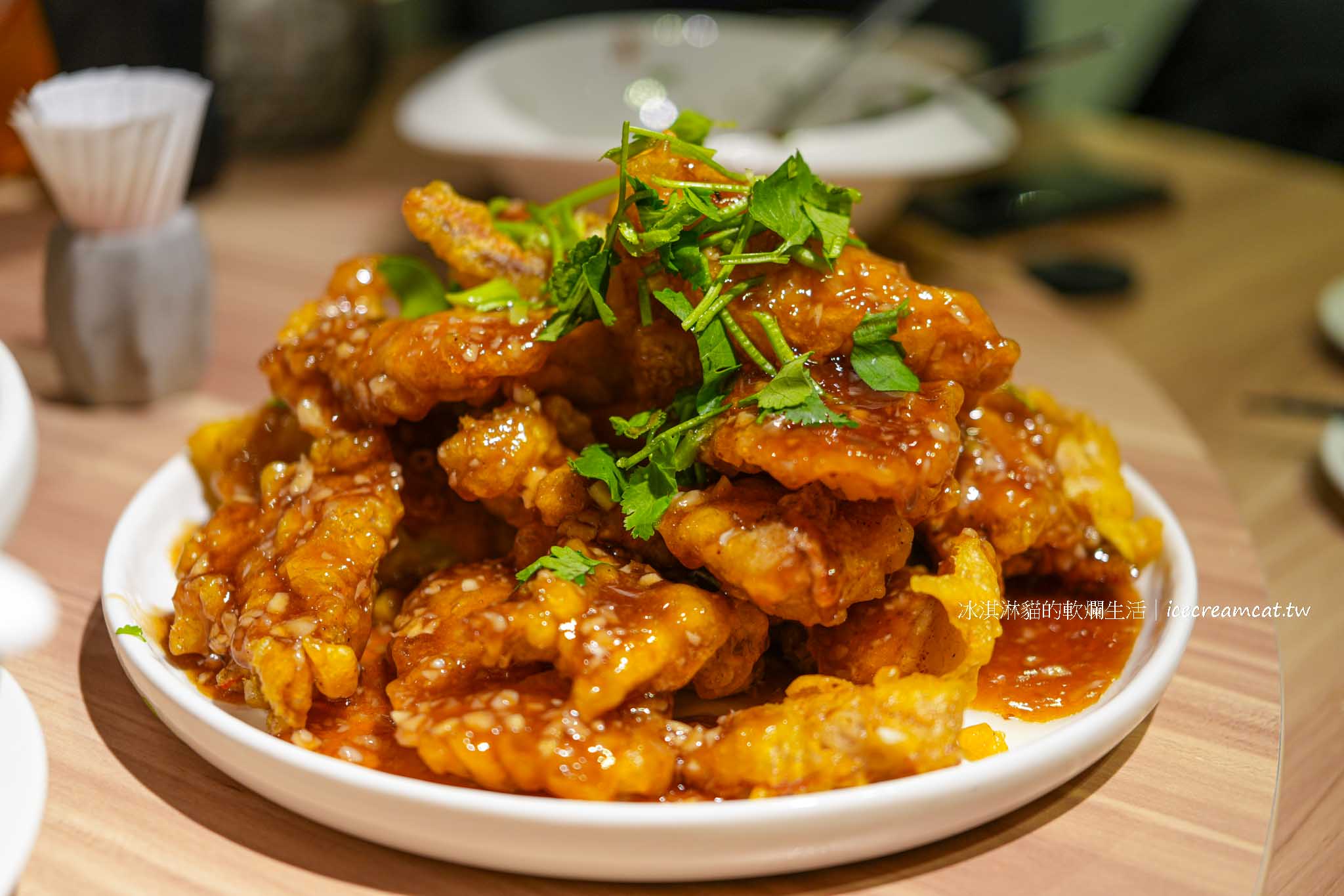 【花娘小館】南京店黃仁勳必吃餐廳,南京三民站美食台北川菜 菜單必點蒼蠅頭 @冰淇淋貓的軟爛生活 【花娘小館】南京店黃仁勳必吃餐廳,南京三民站美食台北川菜 菜單必點蒼蠅頭 @冰淇淋貓的軟爛生活