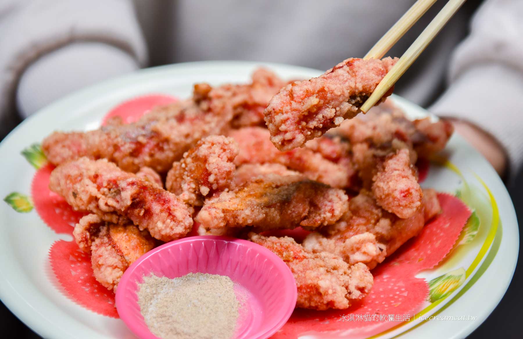 基隆美食｜榮生魚片成功市場當地受歡迎的海鮮熱炒餐廳（有影片） @冰淇淋貓的軟爛生活