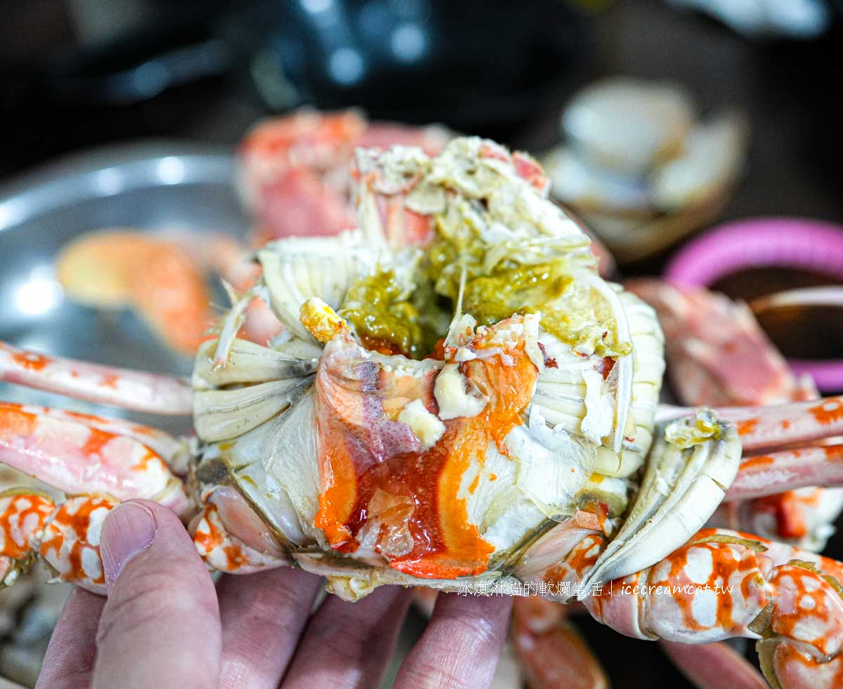 萬里海鮮美食｜阿嬌萬里蟹活蟹現撈現煮必點花蟹，龜吼附近美食 @冰淇淋貓的軟爛生活