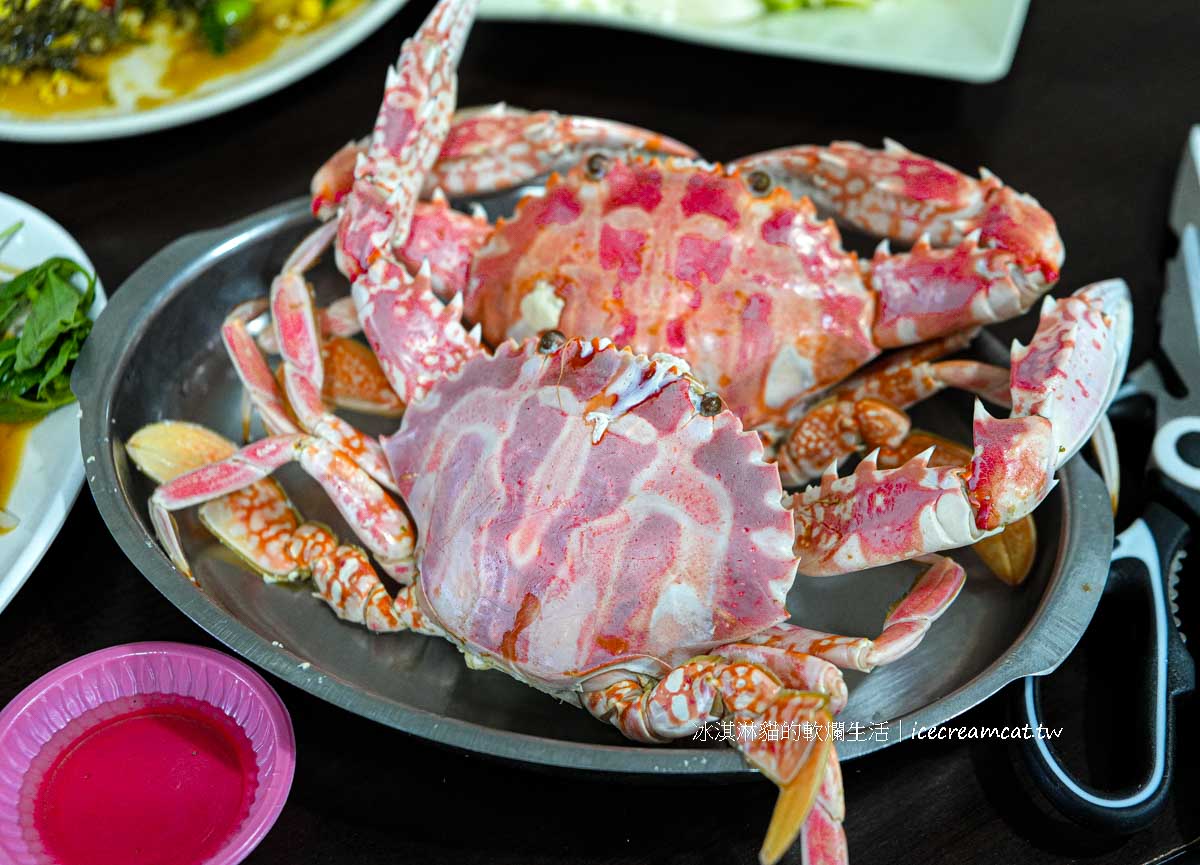 萬里海鮮美食｜阿嬌萬里蟹活蟹現撈現煮必點花蟹，龜吼附近美食 @冰淇淋貓的軟爛生活