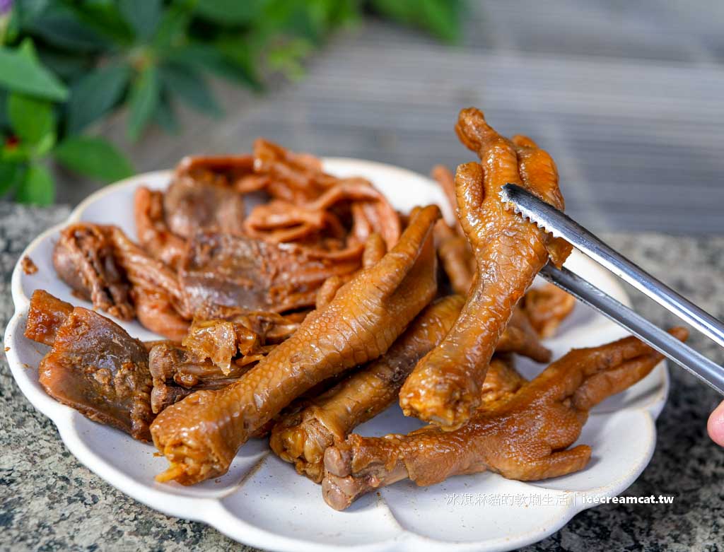 【北投石牌美食】追蕾醬香黑鴨古法滷味無醬油，宵夜必備菜單必點鴨翅 @冰淇淋貓的軟爛生活