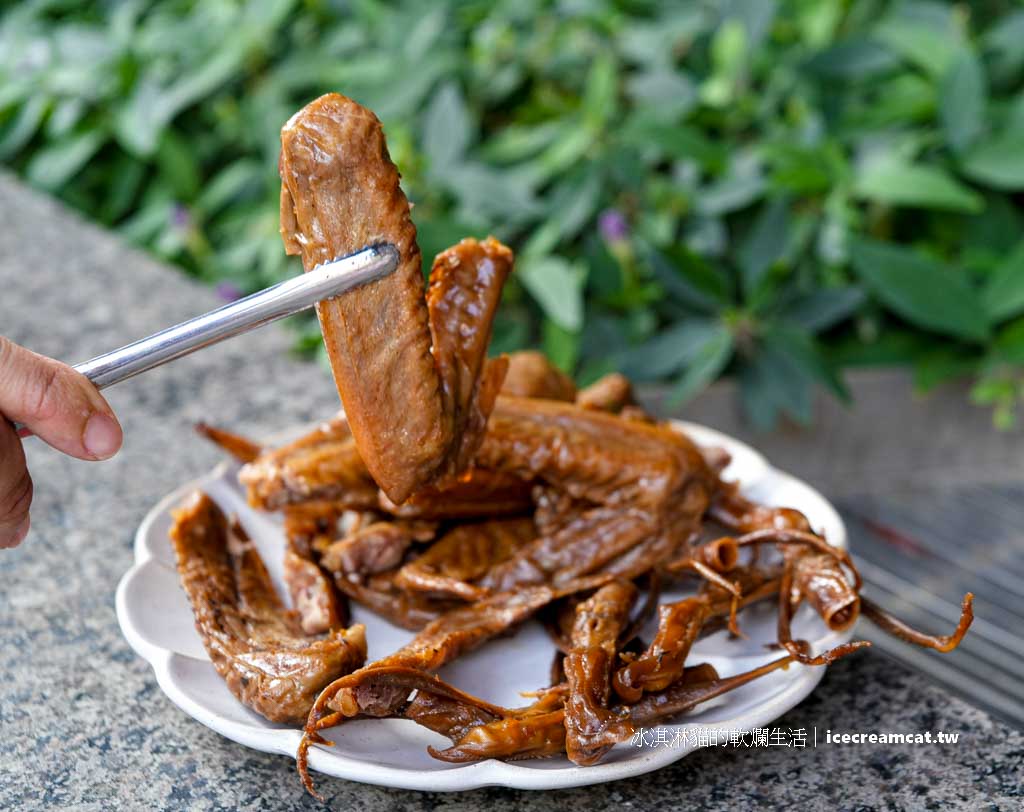 【北投石牌美食】追蕾醬香黑鴨古法滷味無醬油，宵夜必備菜單必點鴨翅 @冰淇淋貓的軟爛生活